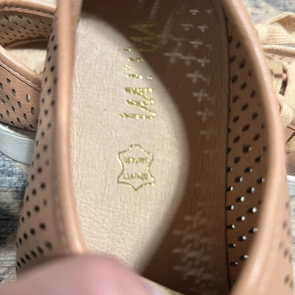 Mi.iM Tan Perforated Lace-Up Sneakers women’s 8.5